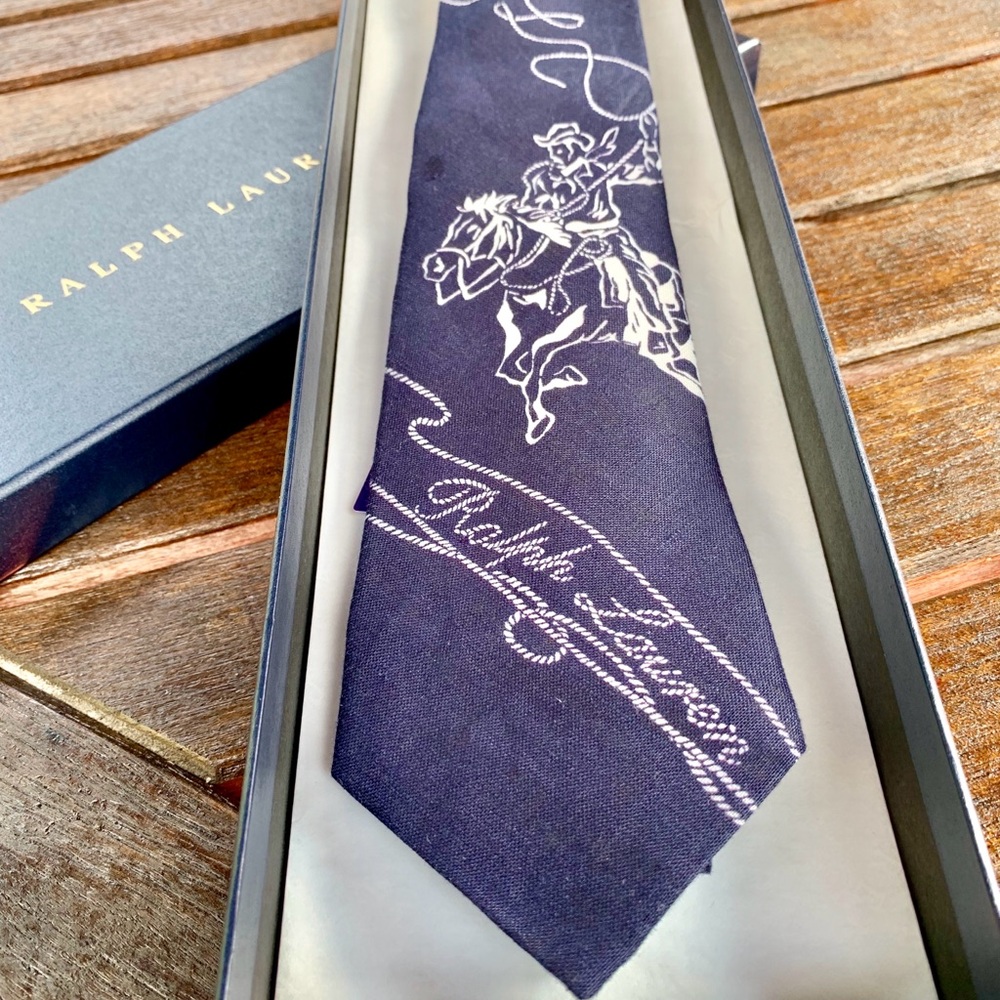 🎁ULTRA RARE🎁💯ICONIC RALPH LAUREN PURPLE LABEL WESTRN RODEO BULL-RIDER MOTIF TIE🔥